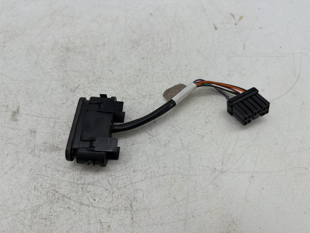 2010 Harley Electra Glide Touring Ultra OEM Dash Indicator Lamp Wire Plug In