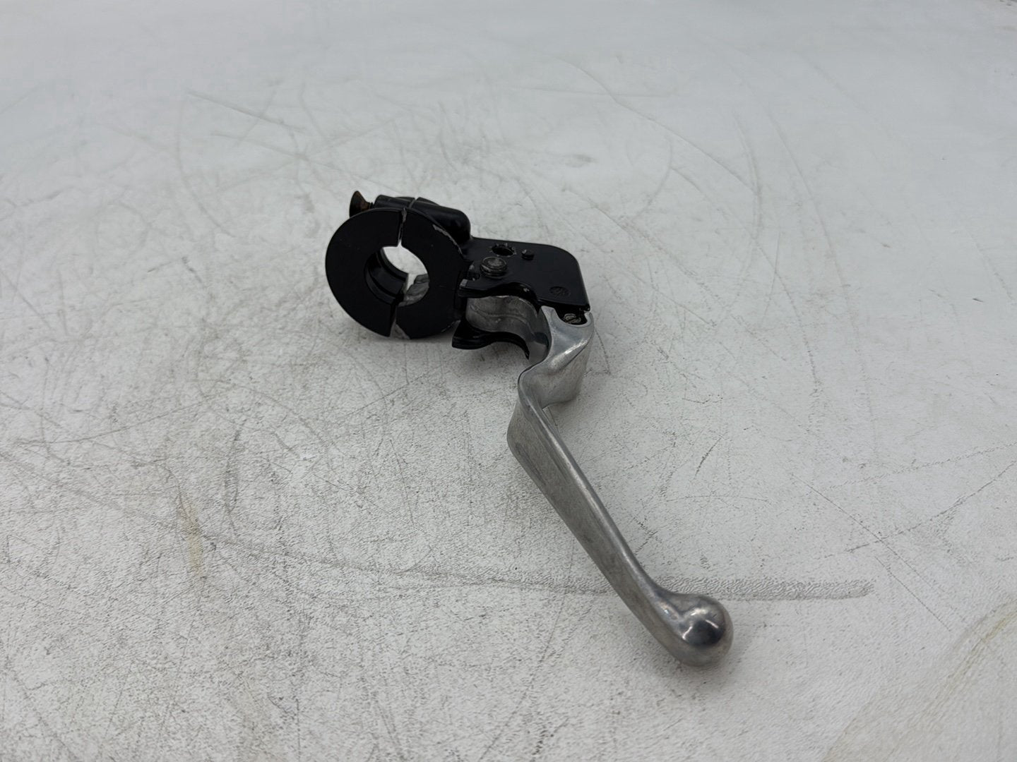 2005 Harley Electra Glide Touring Ultra FLHTCUI OEM Front Left Hand Clutch Control Lever