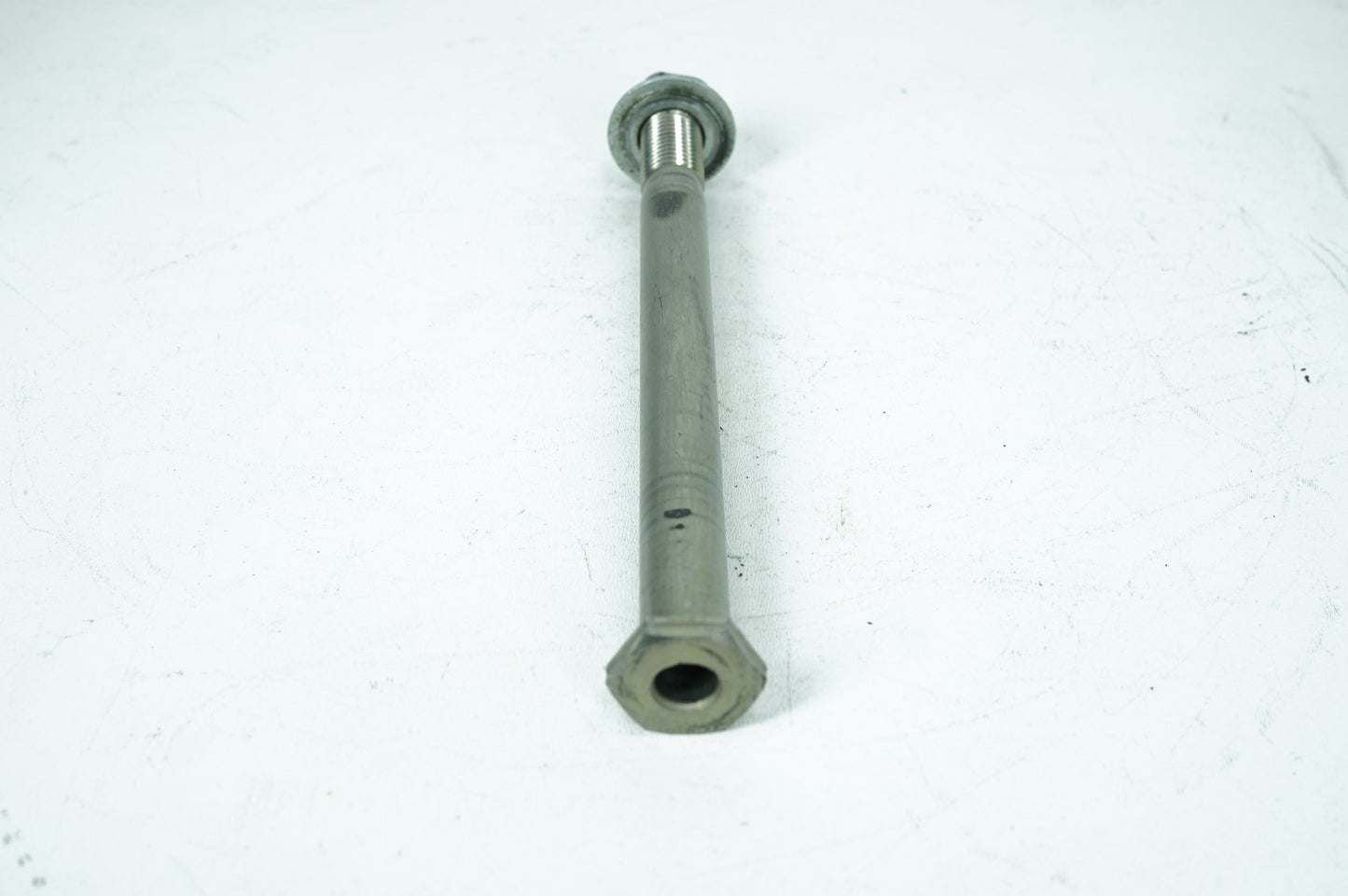 2007 - 2017 Harley-Davidson Dyna Low Rider Rear Fork Swingarm Pivot Bolt Shaft 47641-06