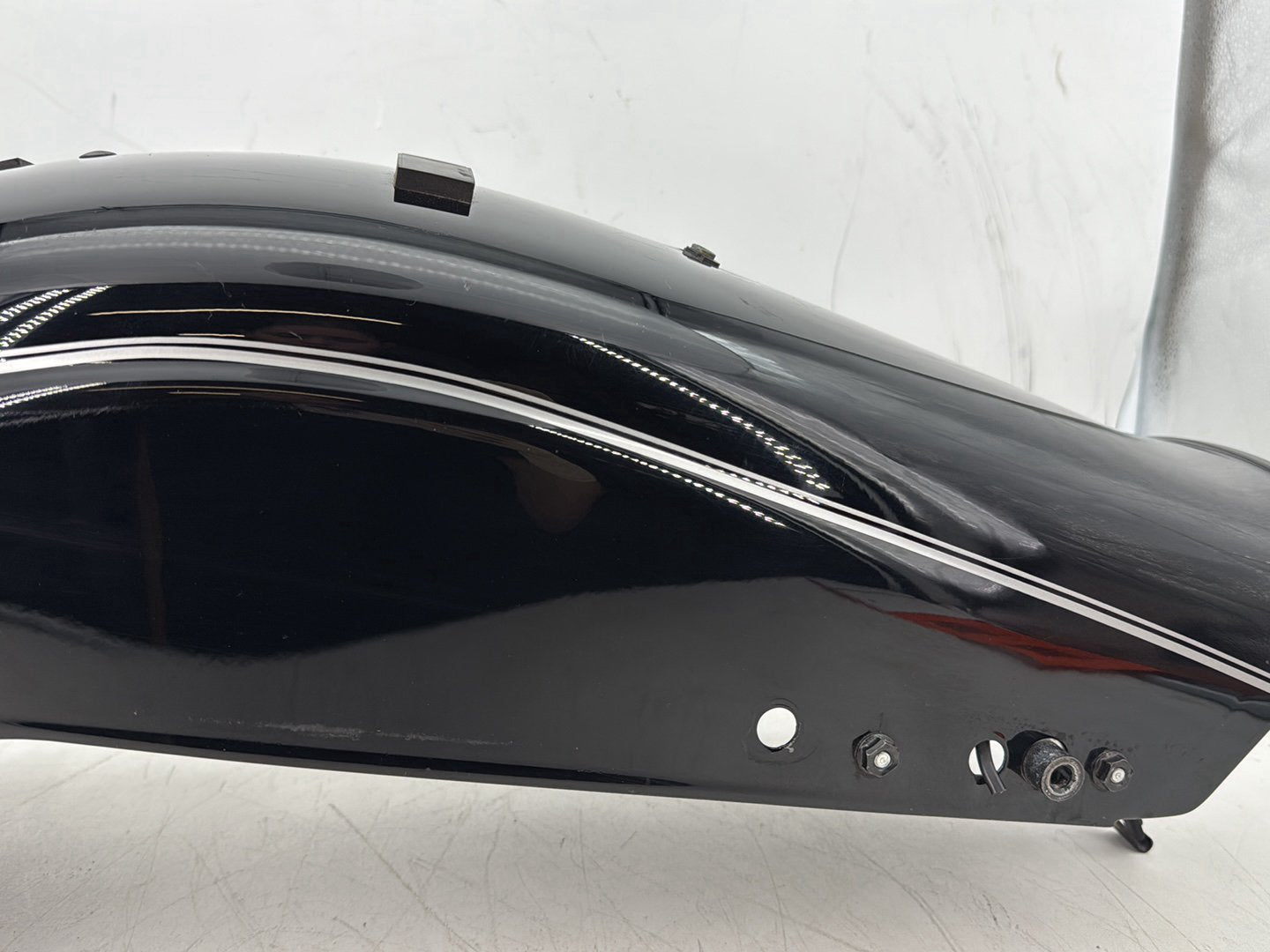 2010 Harley Dyna Fat Bob FXDF OEM Rear Wheel Fender Panel