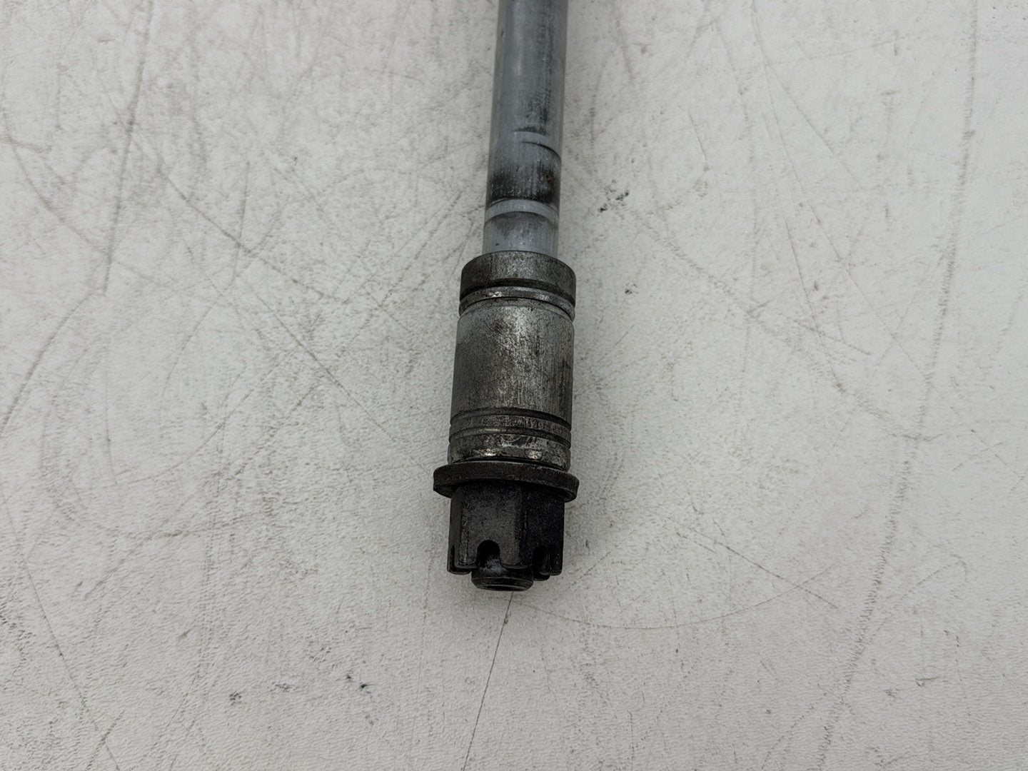 2000 Harley Touring FLHTCUI Electra Glide Ultra OEM Rear Wheel Axle Bolt Shaft