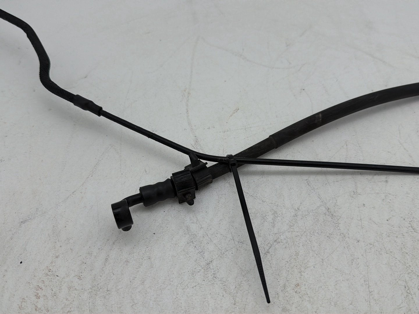 2013 Harley Street Glide Touring FLHX OEM Rear Brake Hose Line Pipe NON-abs
