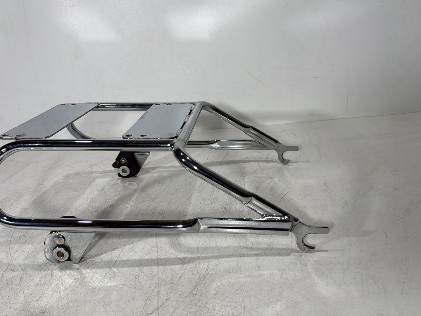1999 - 2006 Harley-Davidson Touring Electra Glide Classic Rear Back Luggage Rack Storage Baggage Bar 53118-97A