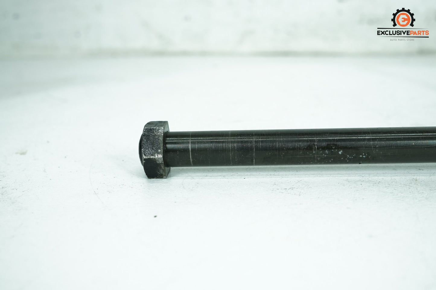 1986 - 1999 Harley-Davidson Dyna Convertible Rear Fork Swingarm Pivot Bolt Shaft 47817-90