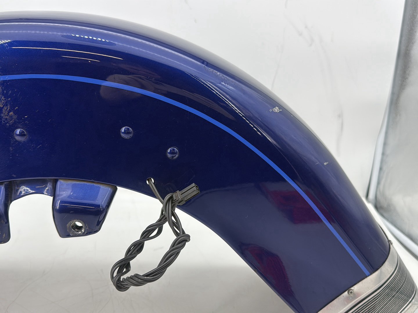 2007 Harley Touring FLHTCU Electra Glide Ultra OEM Front Wheel Fender Shell Panel