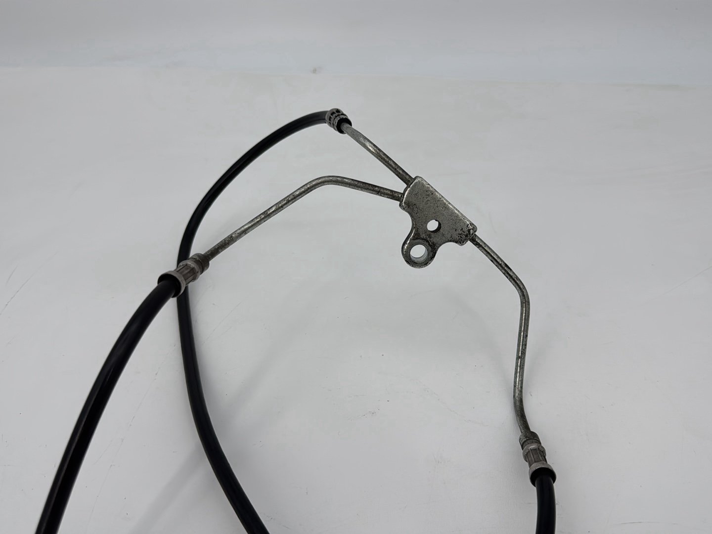2007 - 2012 Harley-Davidson Touring Road Glide Front Brake Hose Line Pipe NON-abs 43350-08