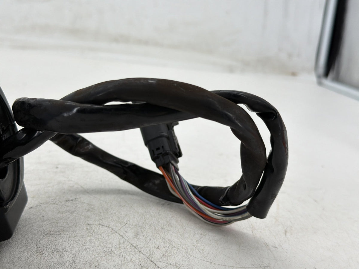 2012 Harley Electra Glide Touring OEM Right Engine Start Kill Switches Controls