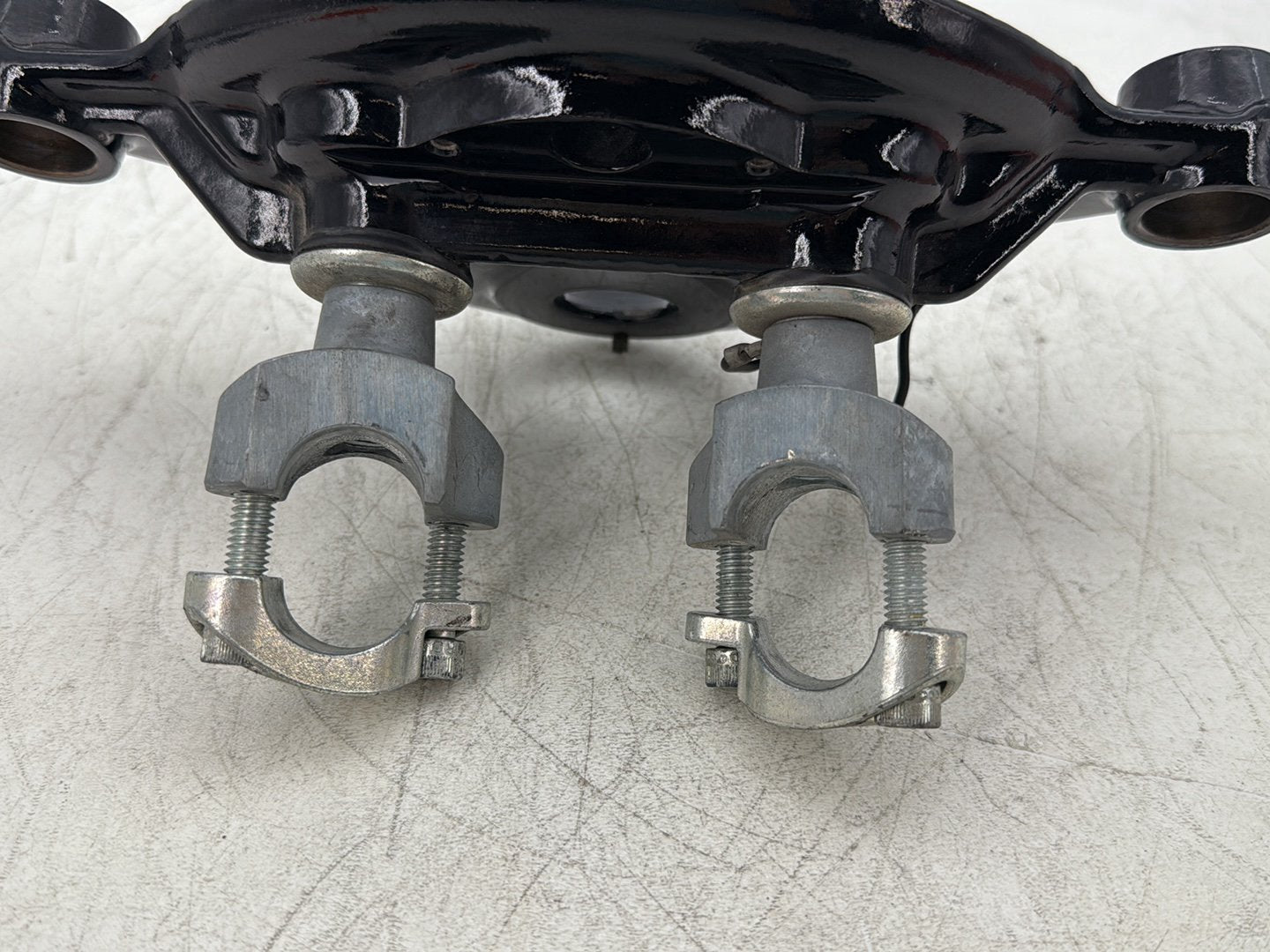2007 Harley Electra Glide Touring Ultra FLHTCUI OEM Front Fork Upper Triple Tree Clamps