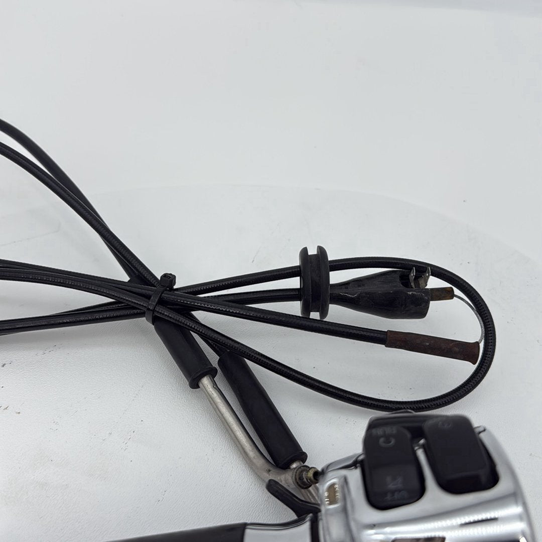 2007 - 2012 Harley-Davidson Touring Street Glide Right Engine Start Kill Switches Controls 71684-06