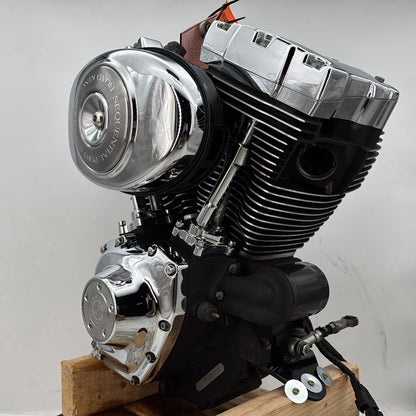 05 Harley Touring FLHRCI Road King Classic OEM EFI Twin Cam 88 Engine Motor 32K