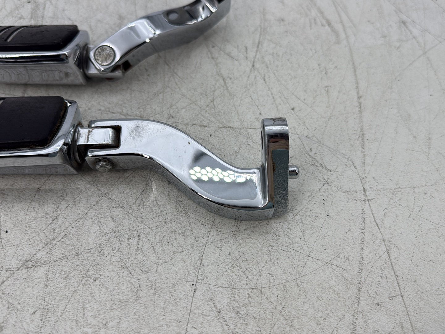 2015 Harley Road Glide Touring FLTRXS OEM Passenger Left & Right Foot Pegs