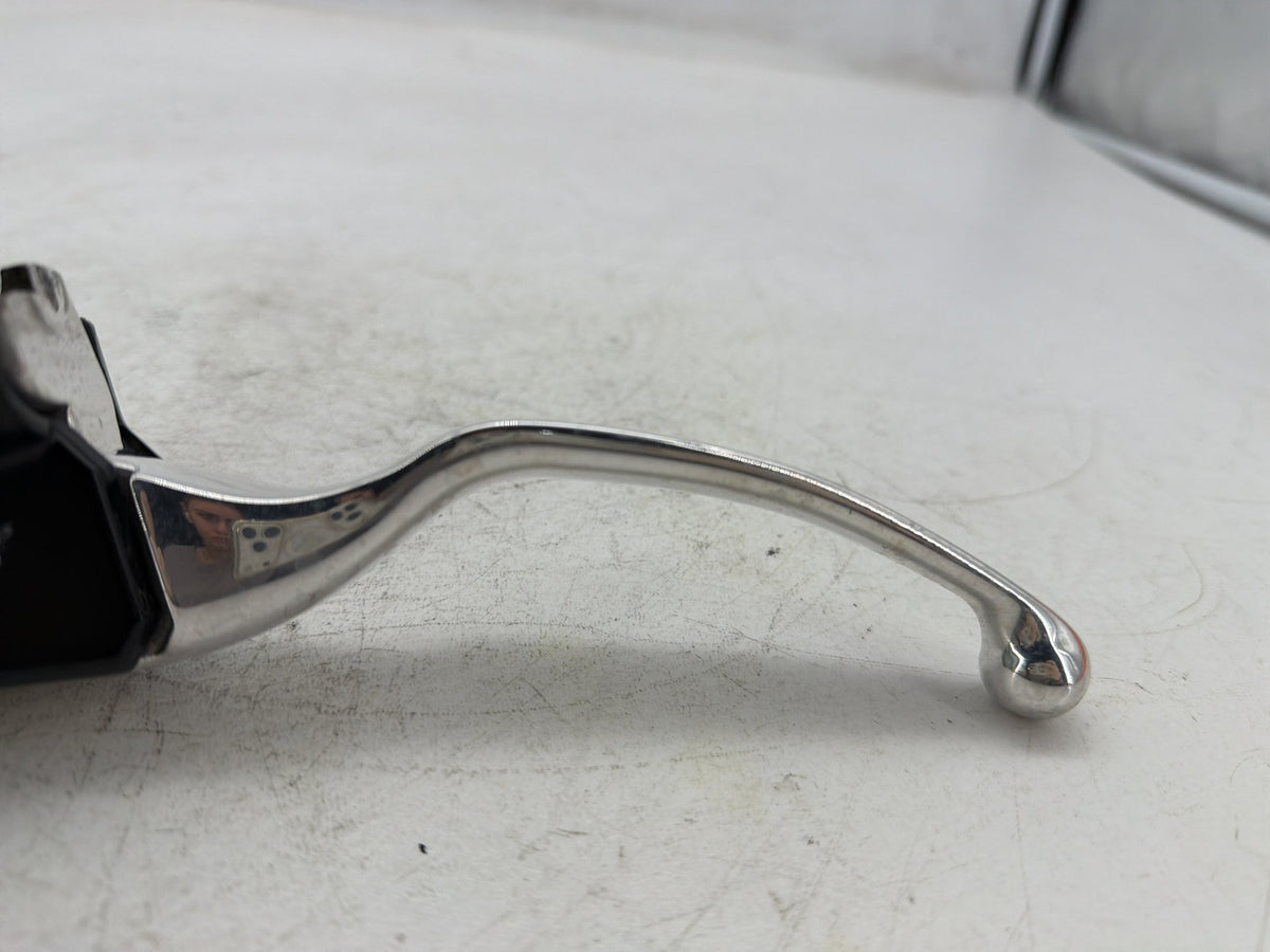 09 Harley Street Glide Touring FLHX OEM Front Right Brake Lever Master Cylinder