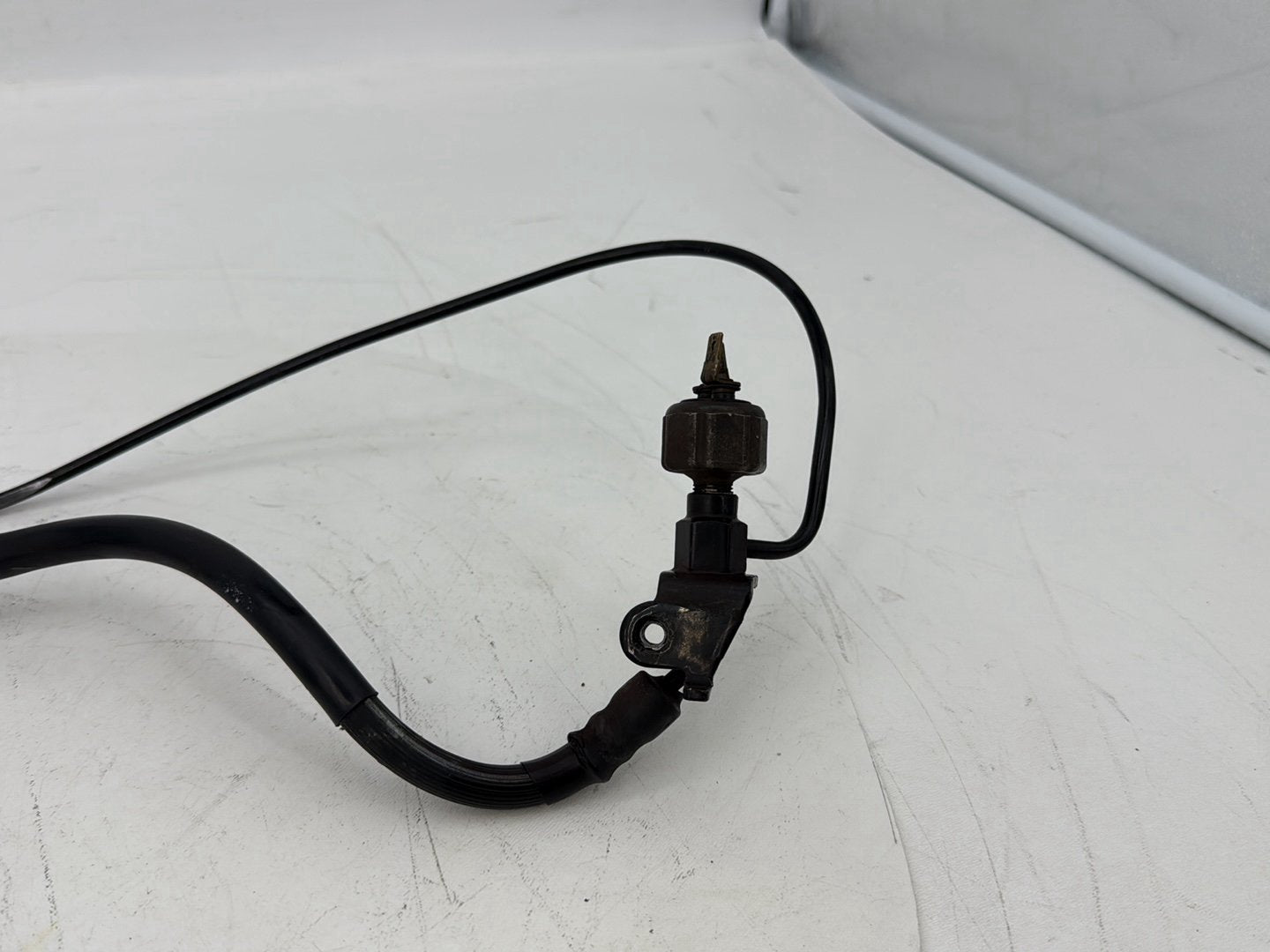1999 - 2006 Harley-Davidson Touring CVO Screamin Eagle Road King Rear Brake Hose Line Pipe 40971-00B