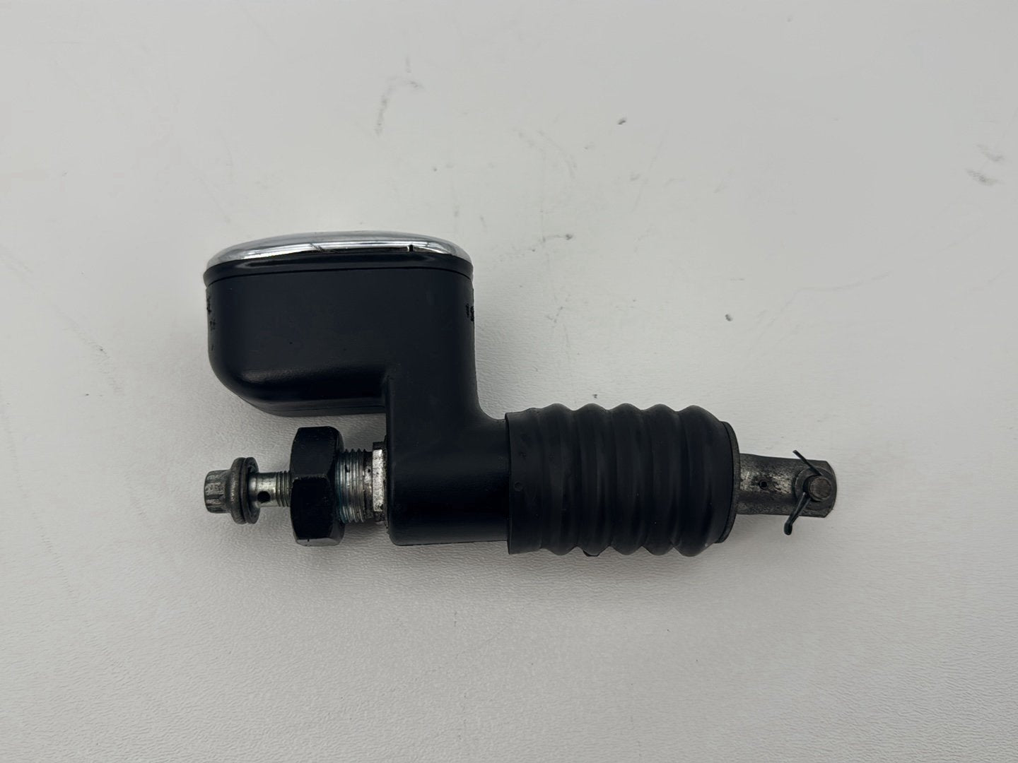 1999 - 2006 Harley-Davidson Touring Electra Glide Classic Rear Brake Master Cylinder Reservoir 41755-99D