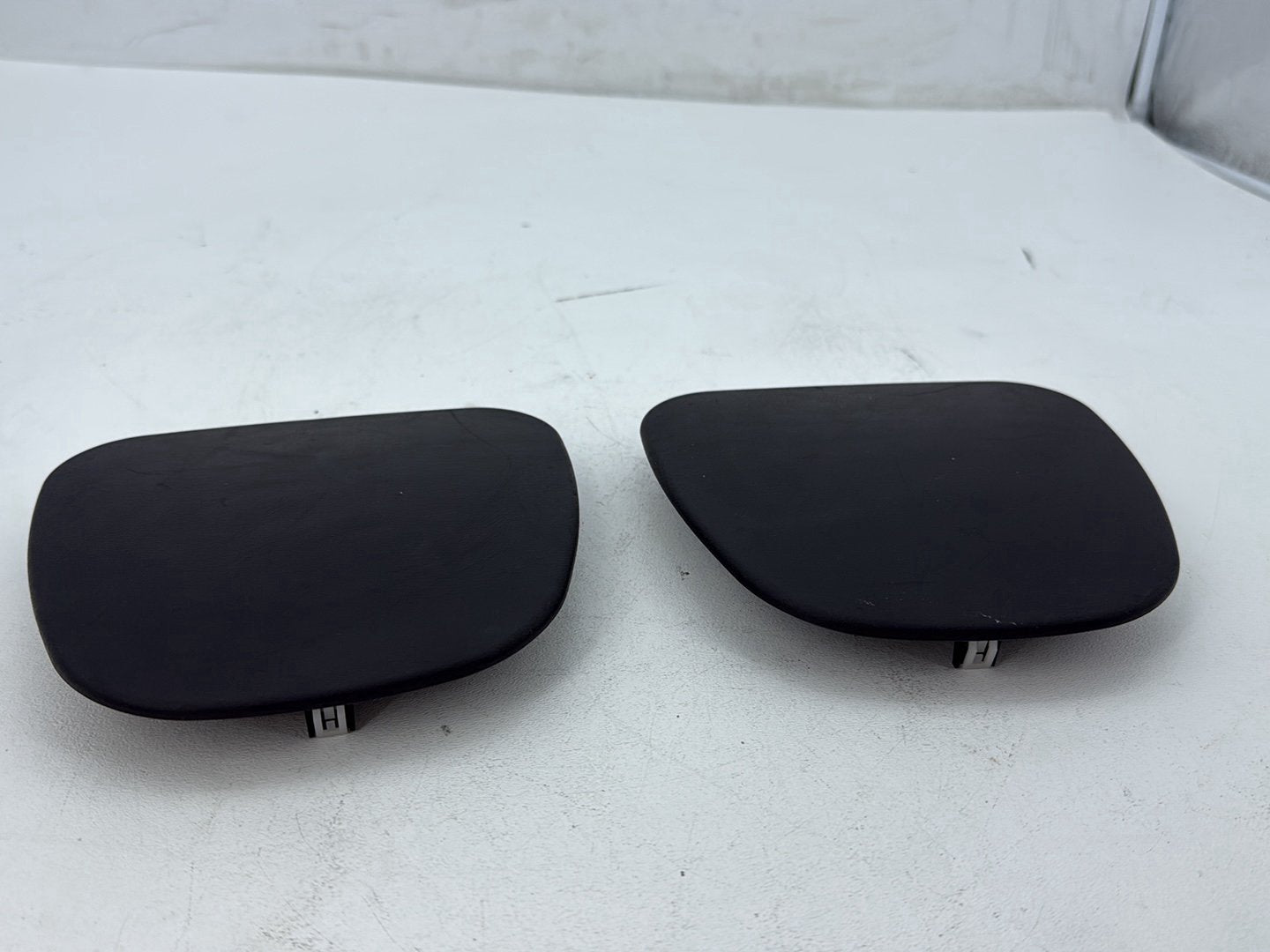 2014 Harley Electra Glide Touring CVO Screamin Eagle OEM Right & Left Lower Leg Fairing Cap Covers