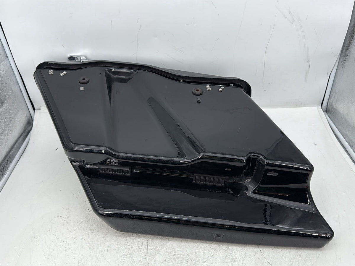 2008 Harley Electra Glide Touring Ultra OEM Right 1 Saddlebag Luggage NO Key