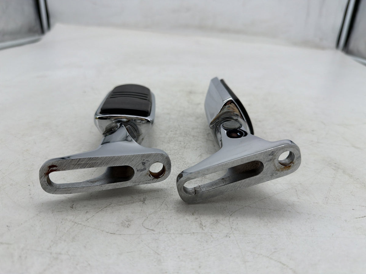 2012 Harley Street Glide Touring FLHX OEM Passenger Left & Right Foot Pegs