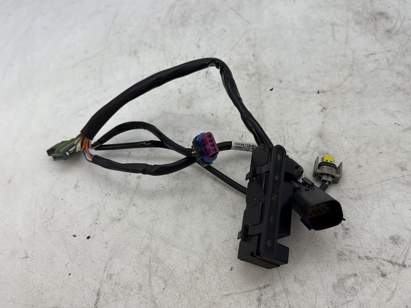 2012 Harley Dyna FXDF Fat Bob OEM Dash Indicator Lamp Wire Plug In