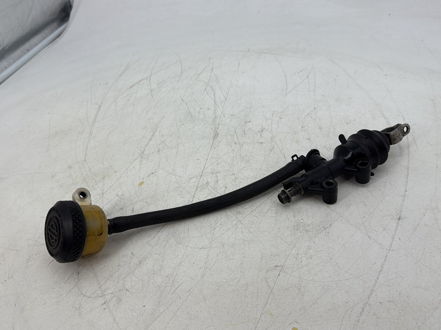 2008 Harley Sportster XL883L 883 Rear Brake Line Master Cylinder Reservoir Tank