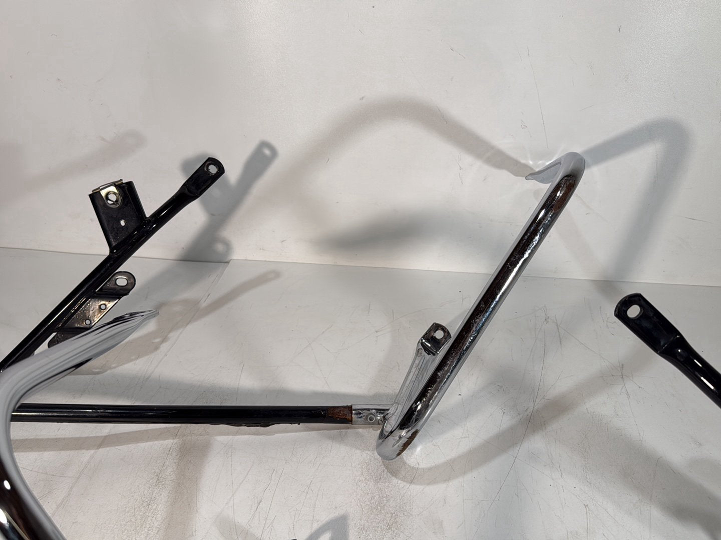 2008 - 2016 Harley-Davidson Touring Electra Glide Ultra Rear Left Right Saddlebag Guard Rails Bar 	49194-09A