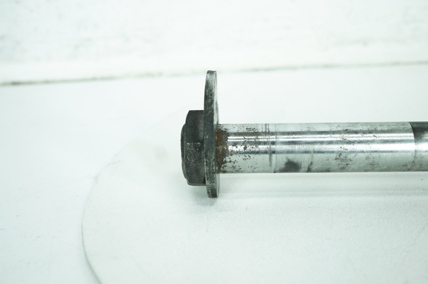 2008 - 2016 Harley-Davidson Touring Electra Police Rear Wheel Axle Bolt Shaft 41056-09