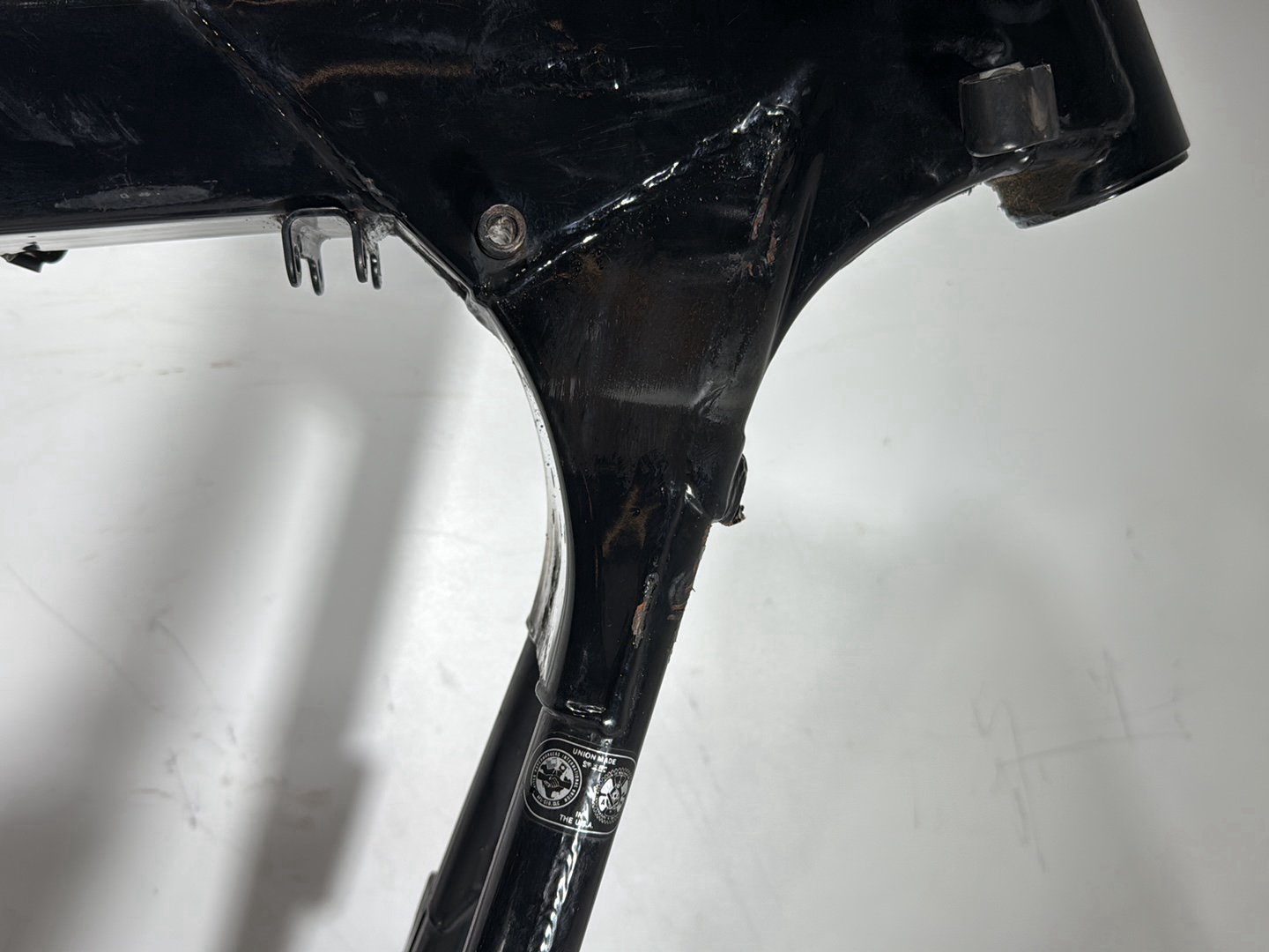 1995 Harley Road King Touring FLHR OEM Body Main Frame Chassis CLN CLR