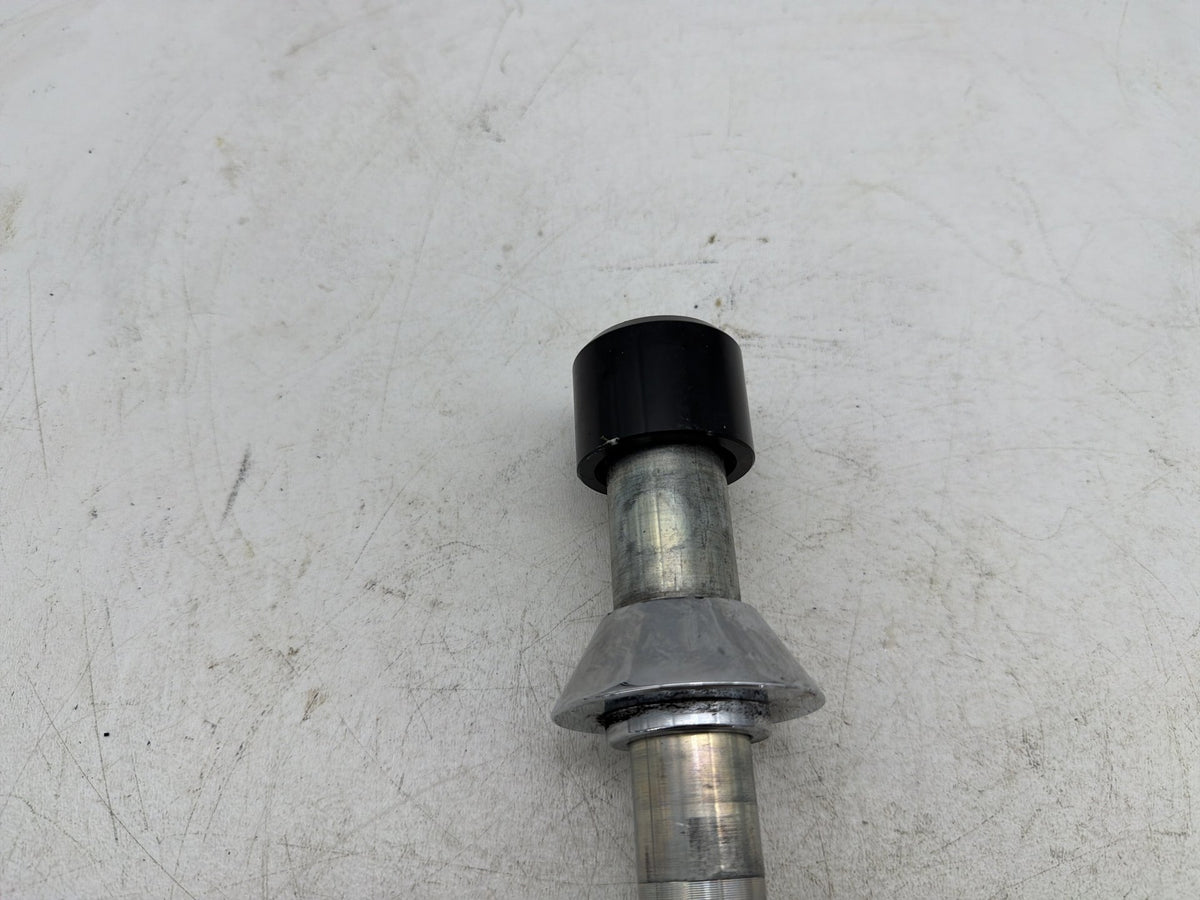 2010 Harley Street Glide Touring FLHX OEM Front Wheel Axle Bolt Shaft