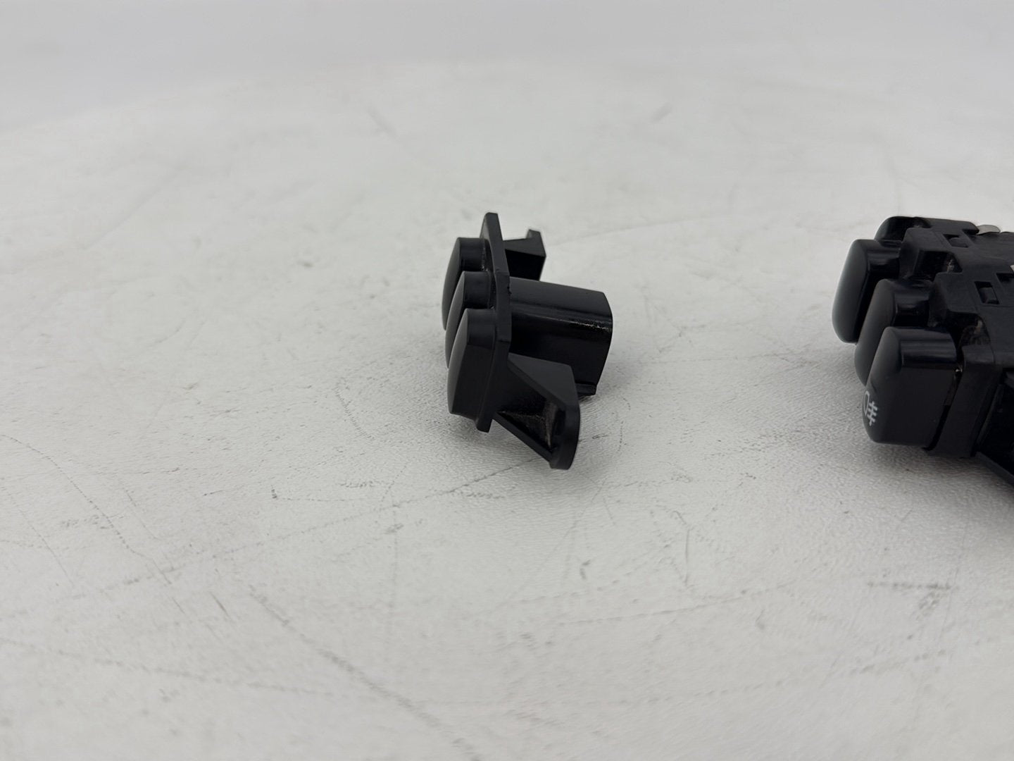 2019 - 2023 Harley-Davidson Touring Street Glide Headlight Washer Switch 69200172