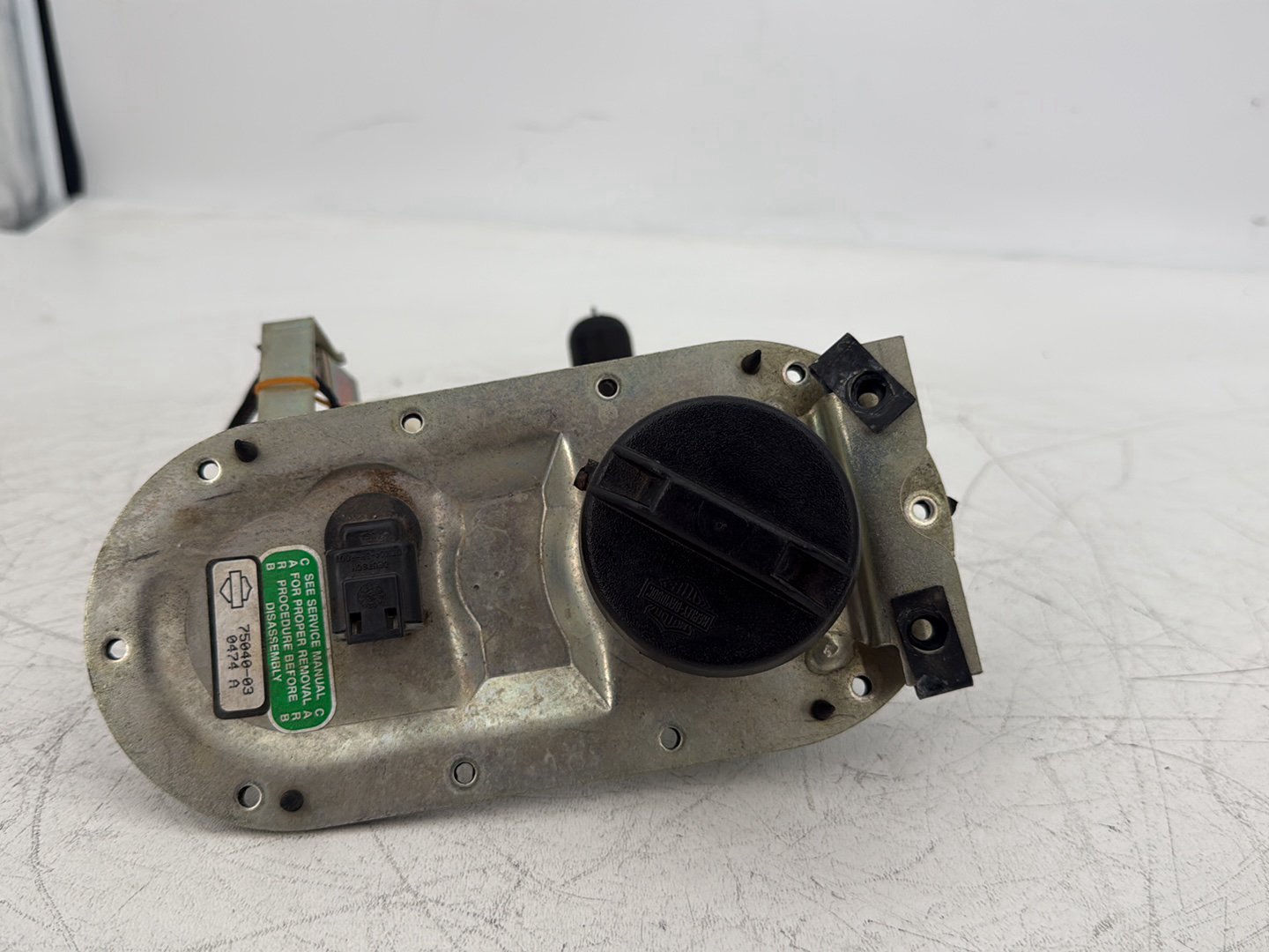 2004 Harley Touring FLHT Electra Glide OEM Gas Gasoline Fuel Petrol Pump Sending