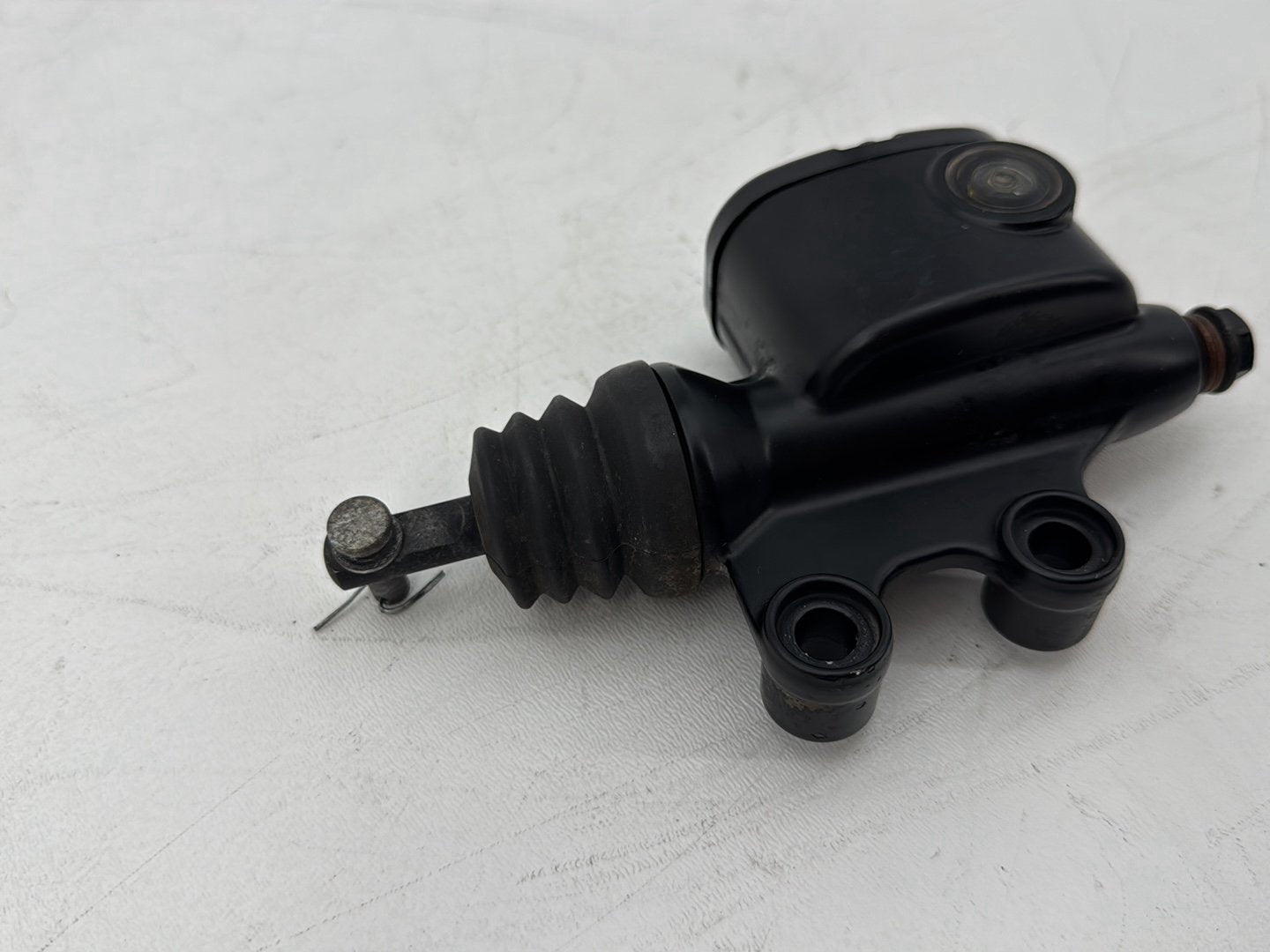 2008 - 2016 Harley-Davidson Touring Electra Glide Ultra Rear Brake Master Cylinder Reservoir ABS