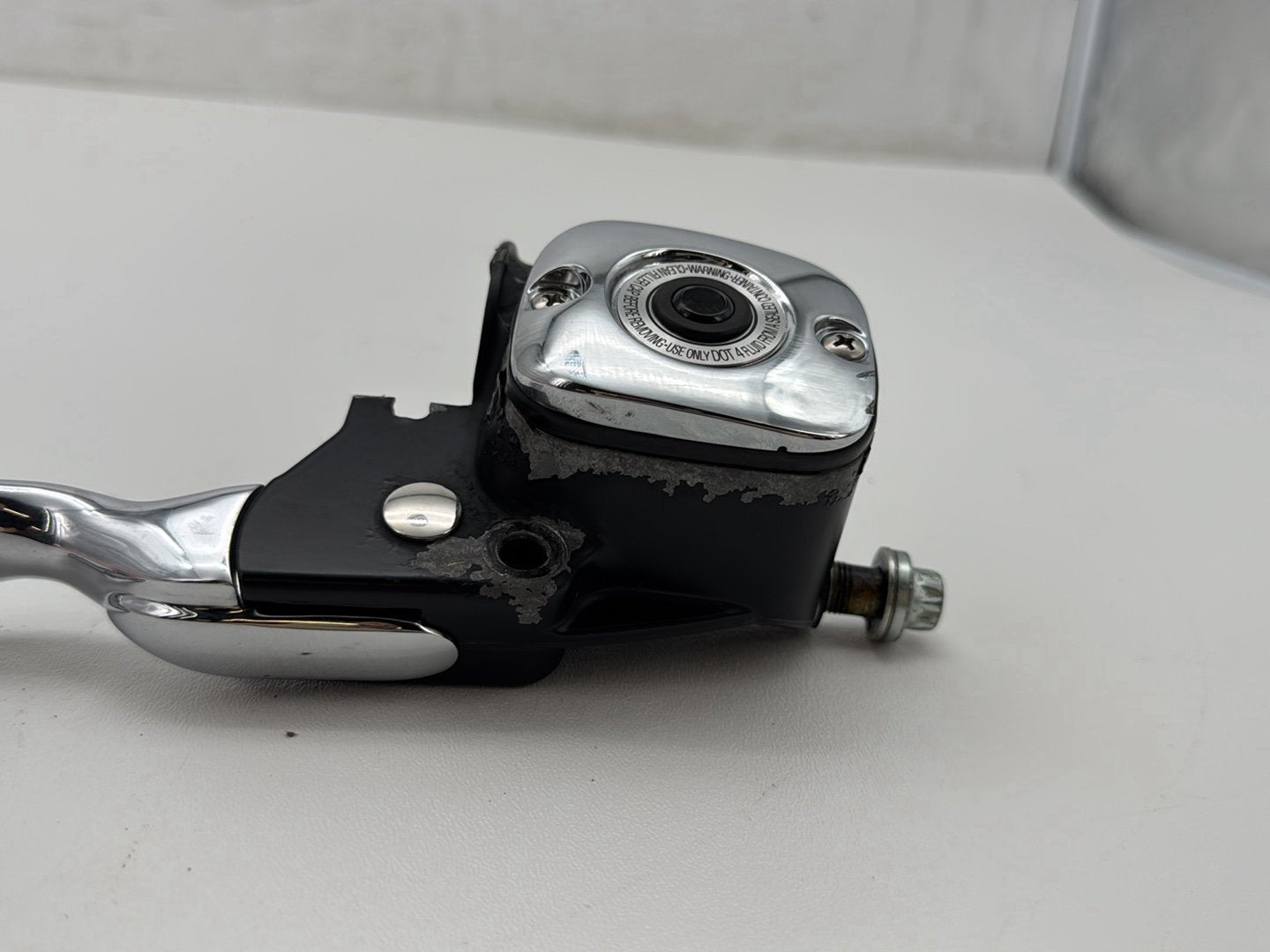 2008 Harley Softail Deluxe FLSTN OEM Front Right Brake Lever Master Cylinder