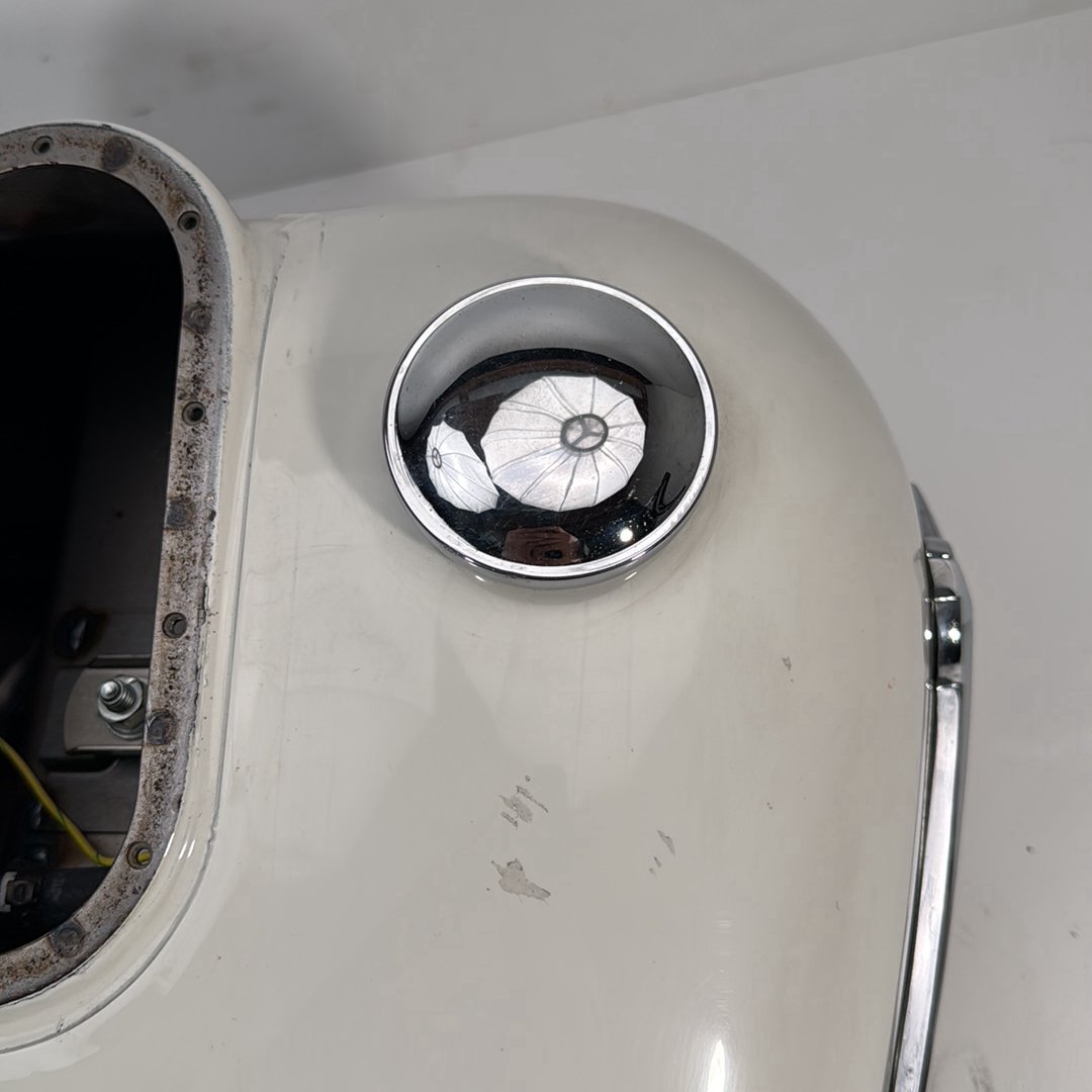 1984 - 1998 Harley-Davidson Touring Road King Police Fuel Gas Tank Gasoline Reservoir 61268-96