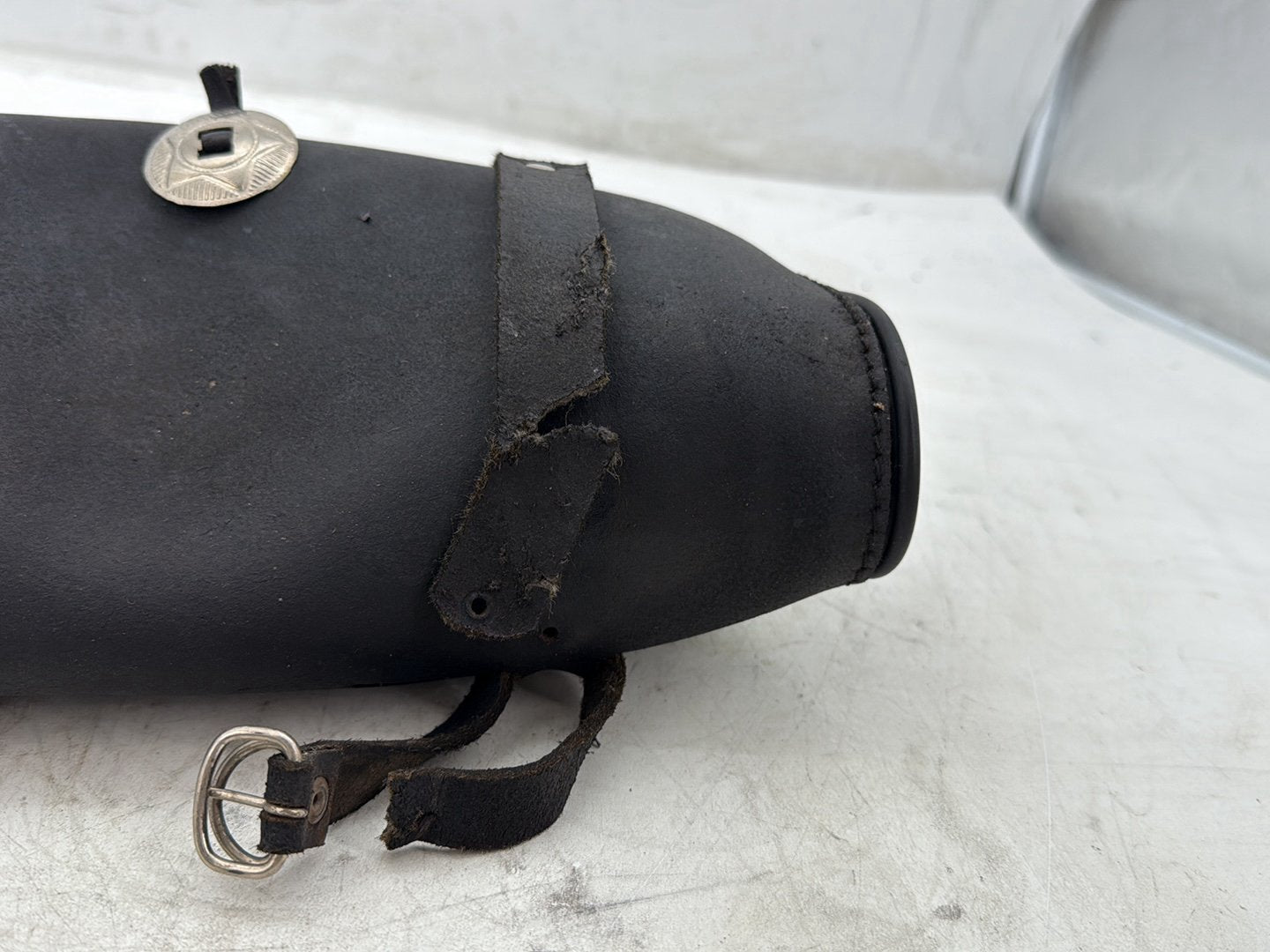 2012 Harley Dyna FXDF Fat Bob OEM Front Onboard Tool Bag Leather Storage