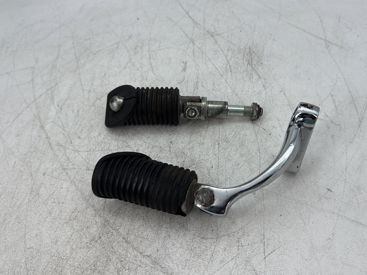 1997 Harley Sportster 1200 Custom XL1200C OEM Left & Right Step Foot Rest Pegs