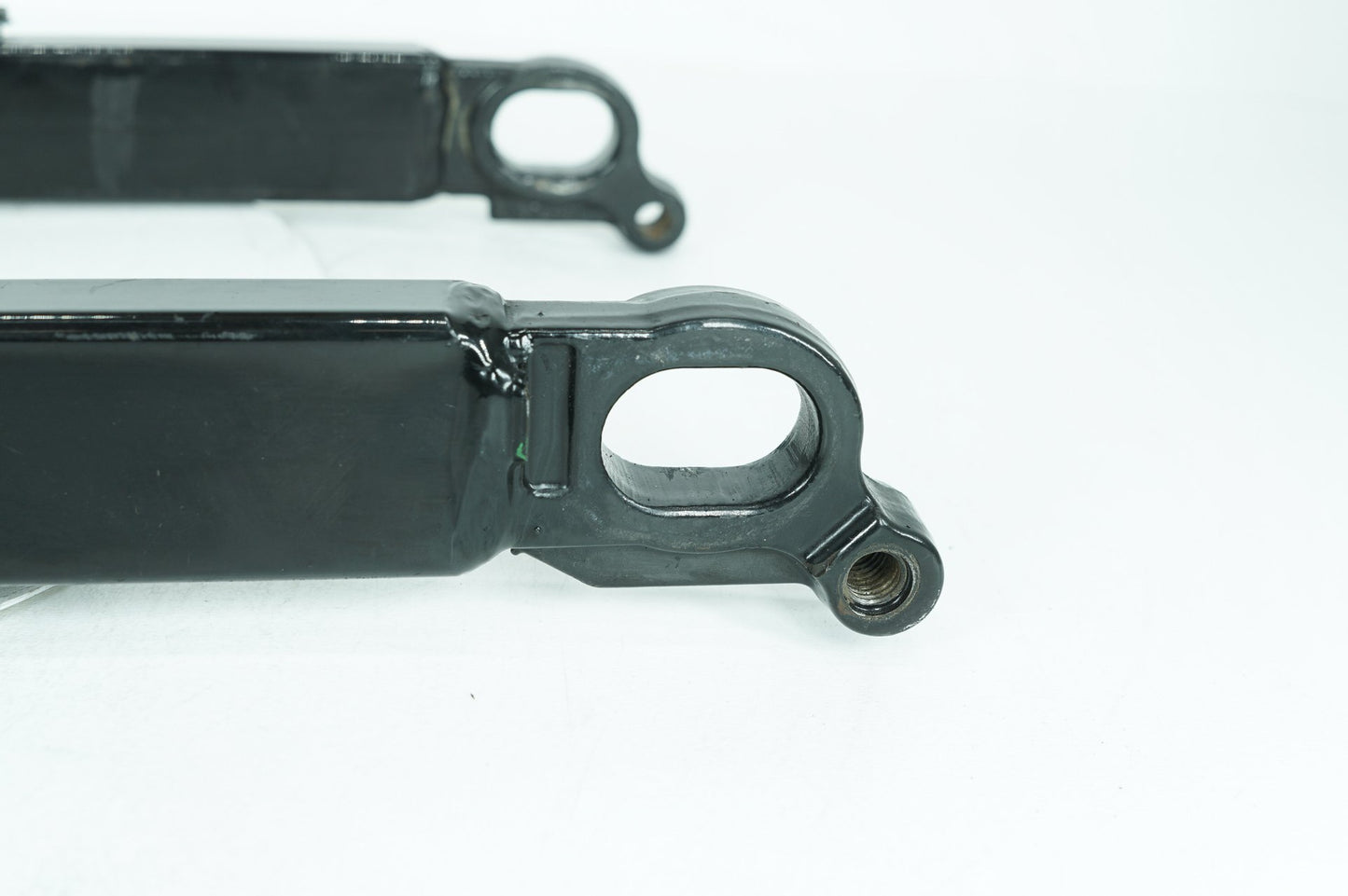 1999 - 2006 Harley-Davidson Touring Road King Rear Fork Swingarm Swing Arm  	47549-02A