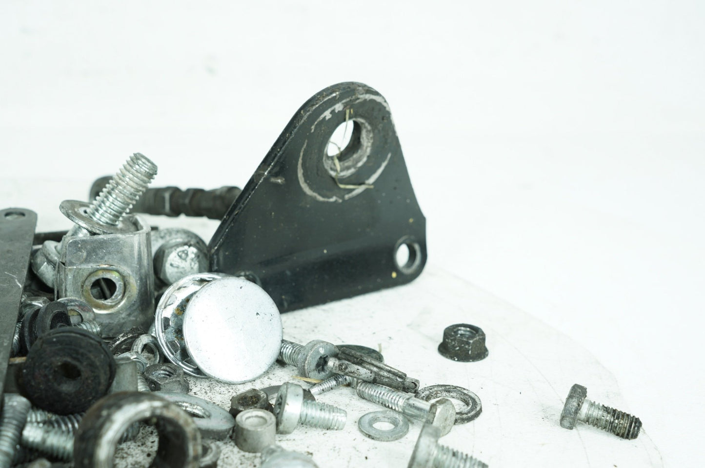 1999 - 2006 Harley-Davidson Touring Road King Police Hardware Bolts Nuts & Brackets