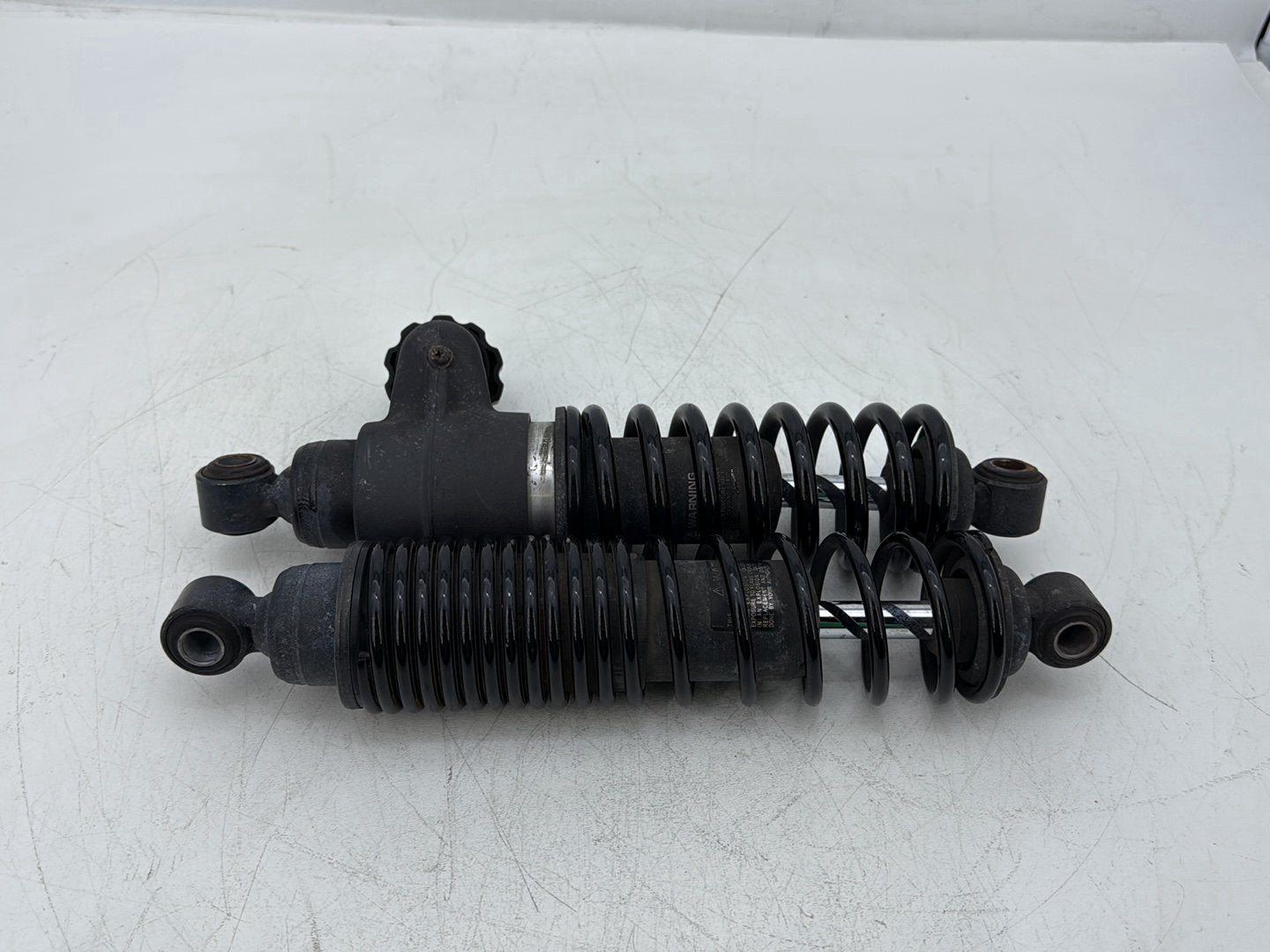 2014 Harley Street Glide Touring FLHXS OEM Rear Left Right Shock Absorbers