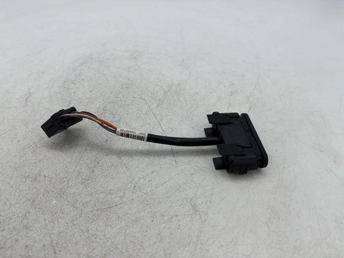 2011 Harley Street Glide Touring FLHX-103 OEM Dash Indicator Lamp Wire Plug In