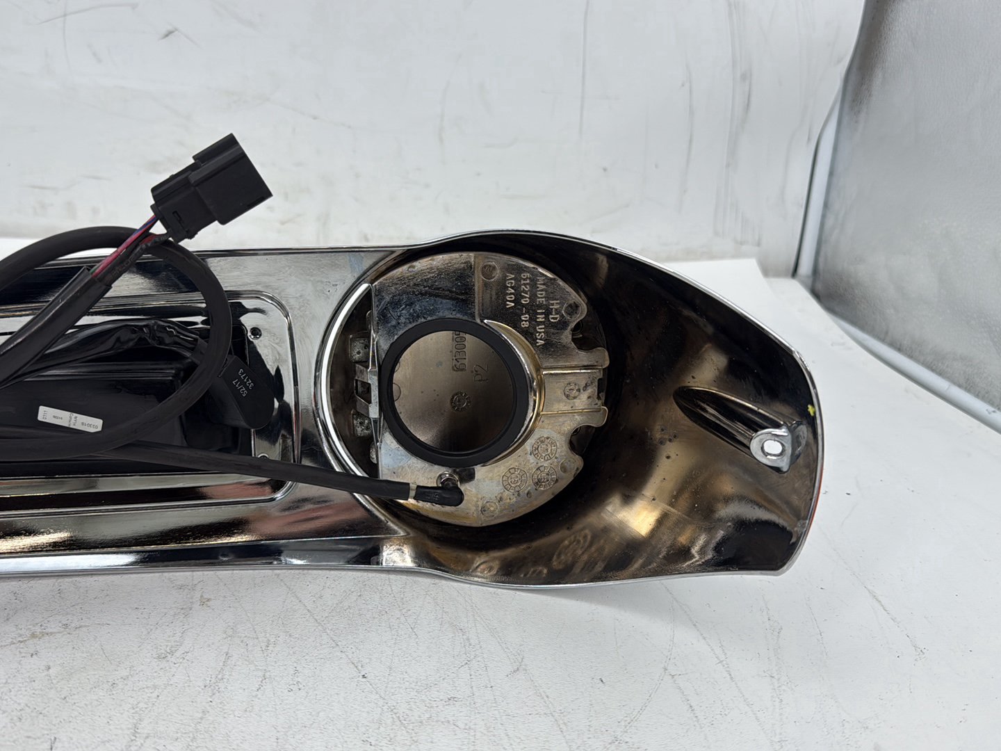 2018 Harley Electra Glide Touring Ultra FLHTCU Fuel Gas Tank Dash Console NOKey