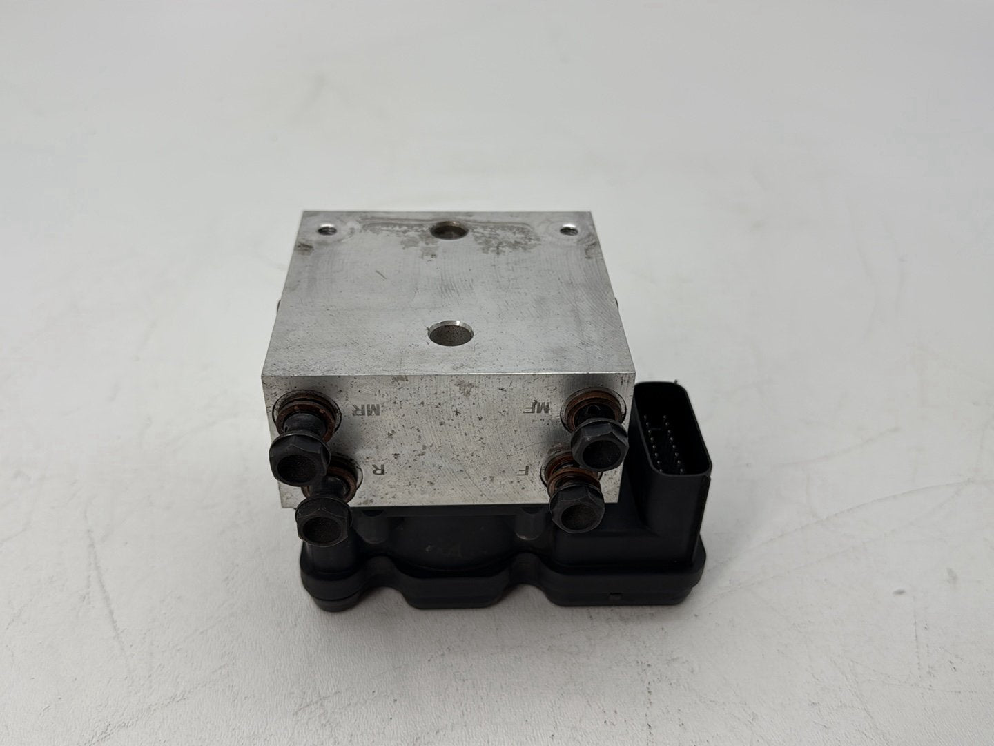 2008 Harley Road King Touring FLHR OEM ABS Brake Pump & Control Module