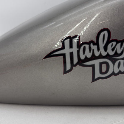 2007 - 2012 Harley-Davidson Dyna Super Glide Fuel Gas Tank Gasoline Reservoir 61590-04A