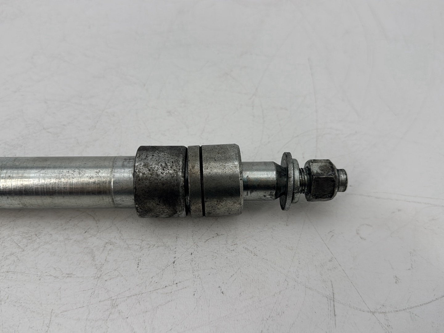 1999 - 2006 Harley-Davidson Touring Electra Glide Classic Front Wheel Axle Bolt Shaft 43364-00