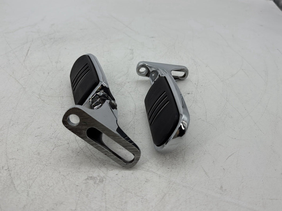 2017 Harley Road Glide Touring FLTRXS OEM Passenger Left & Right Foot Pegs