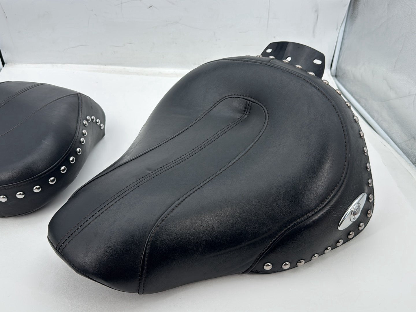 2007 Harley Softail Heritage Classic FLSTC OEM Passenger Rider Driver Seat Saddle