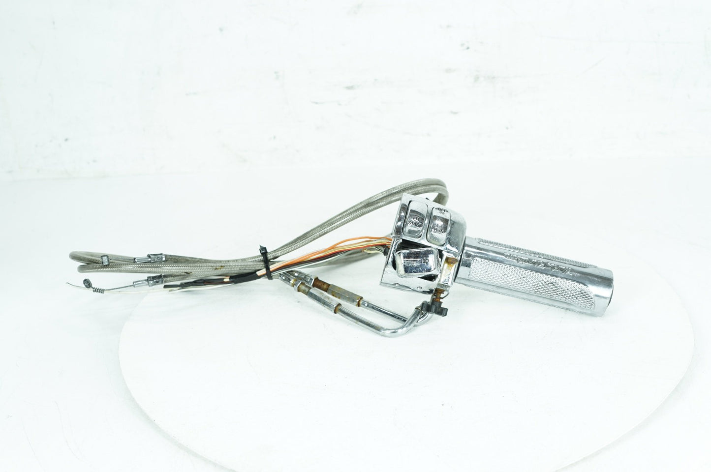 1999 - 2006 Harley-Davidson Dyna Low Rider Right Engine Start Kill Switches Controls 71564-96