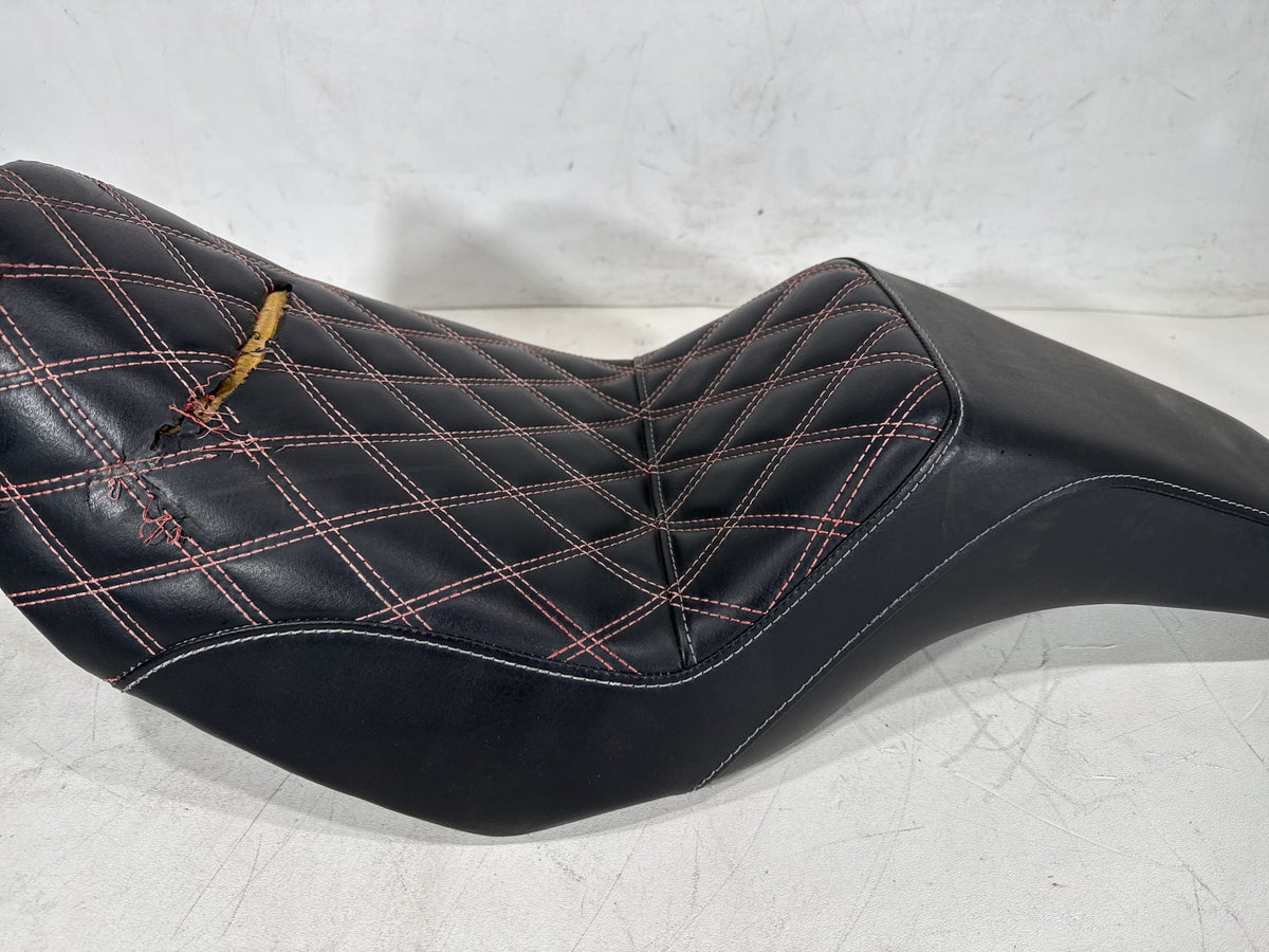 2016 Harley Dyna Fat Bob FXDF 103 OEM Passenger Rider Driver Seat Saddle