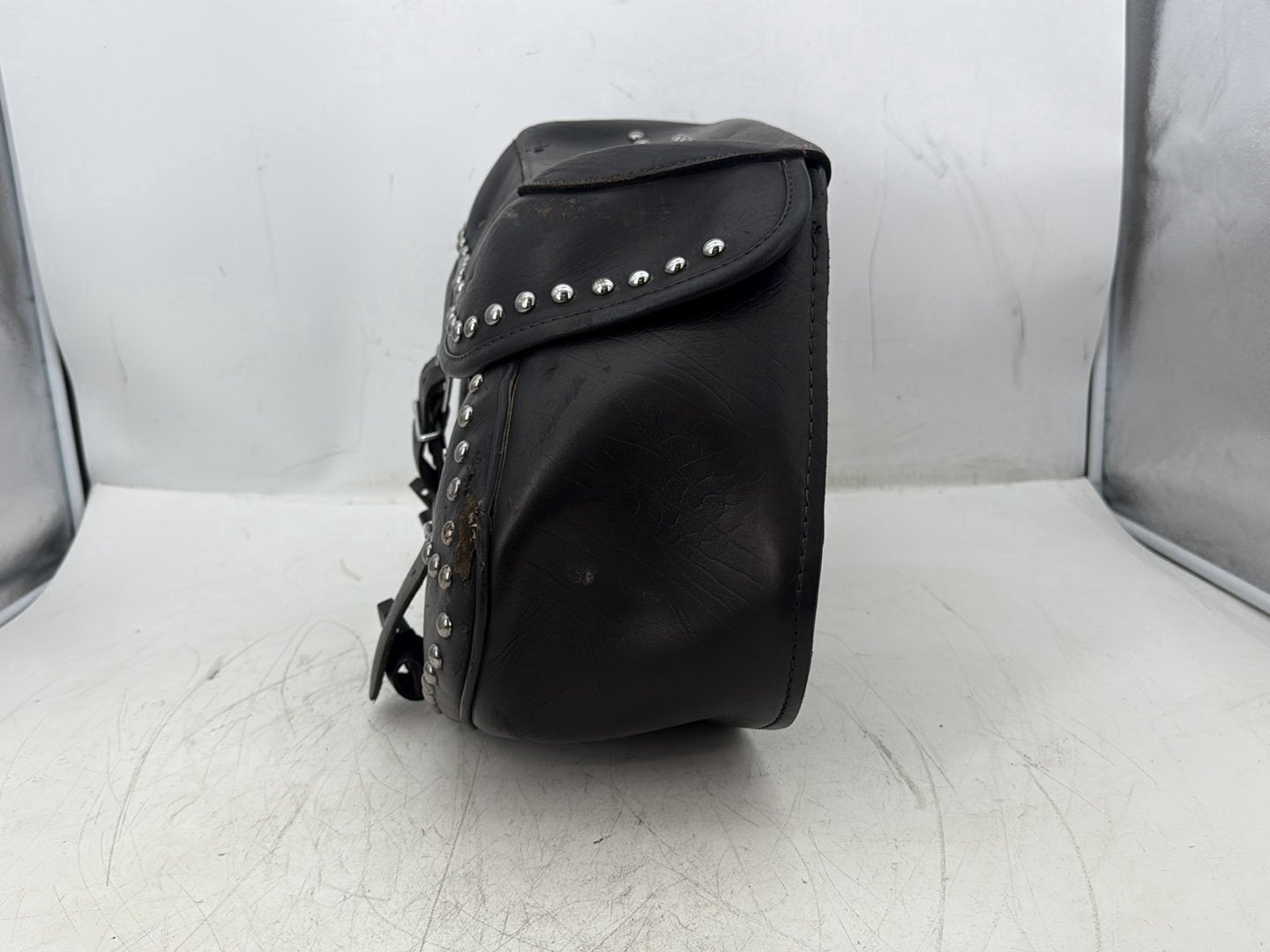 2006 Harley Softail FLSTCI Heritage Classic OEM Rear Left 1 Saddlebag Luggage Leather