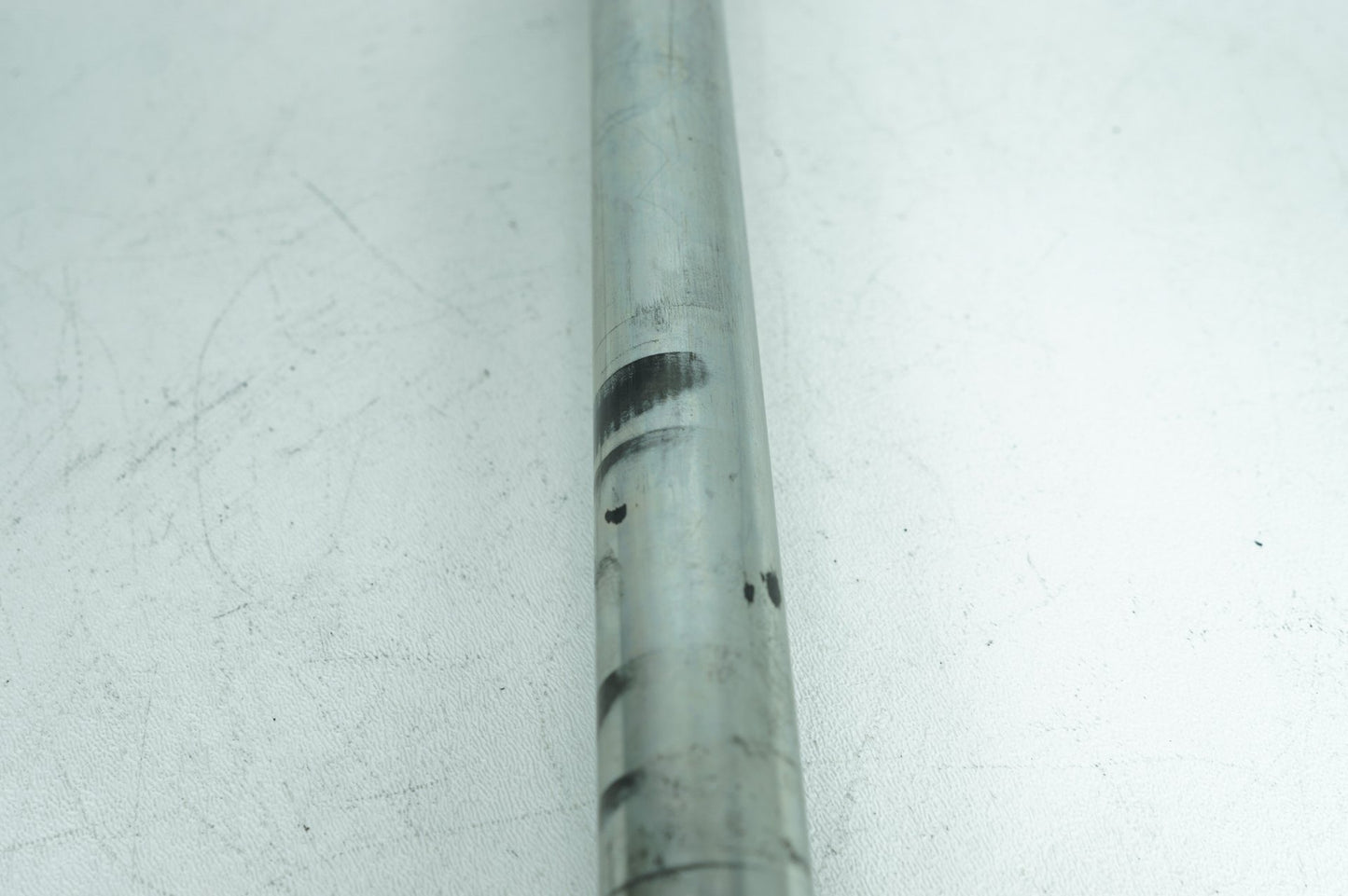 2012 - 2016 Harley-Davidson Touring Electra Glide Ultra Rear Wheel Axle Bolt Shaft  41056-09