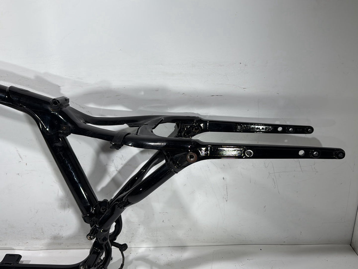 2006 Harley Sportster 1200 Low XL1200L OEM Body Main Frame Chassis S