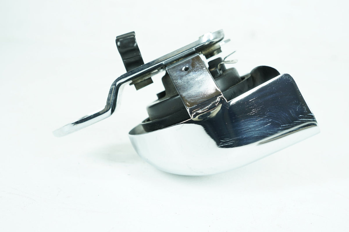 2003 Harley Softail FLSTFI Fat Boy OEM Horn Signal Klaxon Chrome Cover